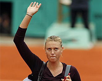 María Sharapova se despidió una vez más antes de tiempo del público parisino.