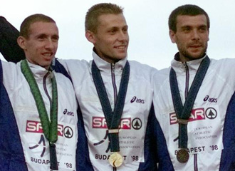 Stefano baldini en el podio del europeo de Budapest 98