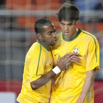 Robinho y Kak fueron los ms destacados del triunfo de Brasil