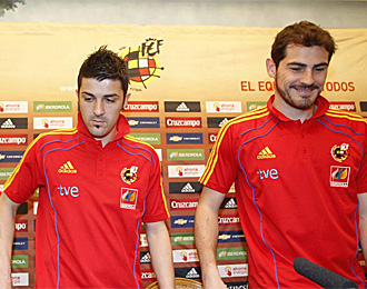 Casillas y Villa se han querido acordar de la aficin.