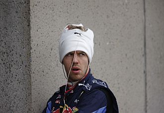 Vettel, pensativo antes de los libres de Canad.