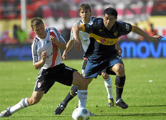Riquelme, durante un encuentro ante River Plate