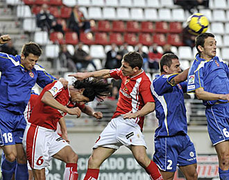 Girona y Murcia se juegan la vida en el ltimo partido.