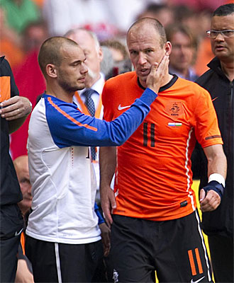 Sneijder y Robben pueden llevar a Holanda a su primer Mundial