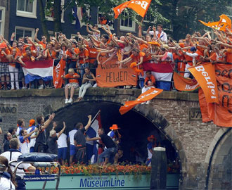 Amsterdam se ti de naranja.