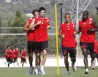Los jugadores del Mallorca se ejercita en la pretemporada balear.
