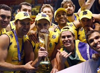 El equipo brasileo celebra el ttulo.