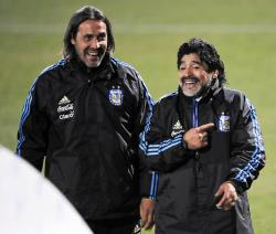 Batista junto a Maradona