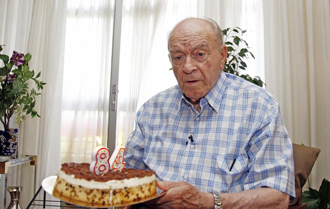 Don Alfredo, celebrando su 84 cumpleaos