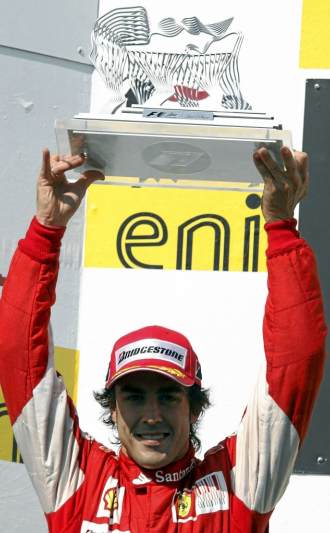 Fernando Alonso, en el podio de Hungaroring