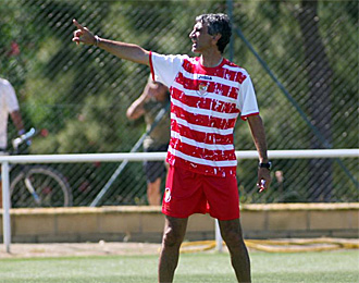Antonio lvarez, en un entrenamiento del Sevilla