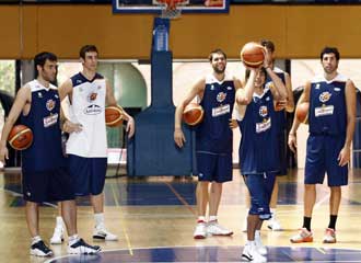 La selcción española de Basket entrenándose en Madrid.