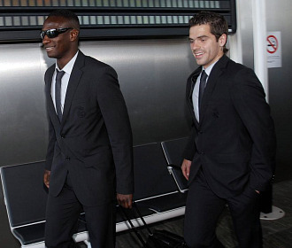Mahamadou Diarra y Gago, durante un viaje del Real Madrid.
