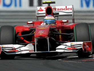 Alonso conduciendo su Ferrari en Hungaroring.
