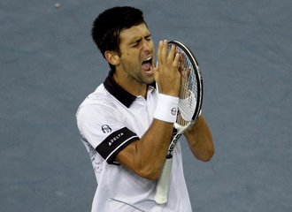 Djokovic se lamenta en la final del US Open que disput contra Nadal.