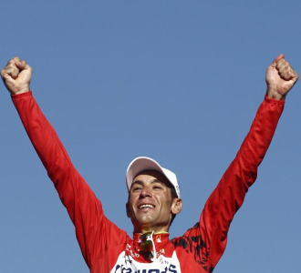 Vincenzo Nibali en el podio de Madrid.