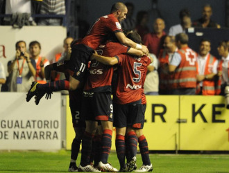 Los jugadores de Osasuna celebraron por fin un gol