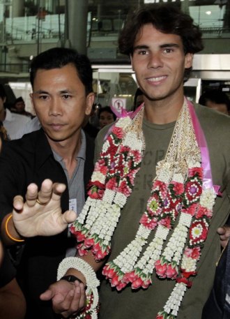 Rafa Nadal a su llegada al aeropuerto de Bangkok.
