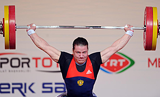 Svetlana Shimkova, durante su participacin en los Campeonatos del Mundo que se disputan en Antalya