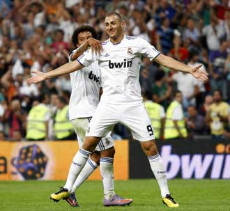 Benzema celebrando su gol contra el Espanyol