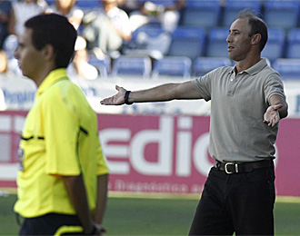Antonio Caldern, en un partido con el Albacete