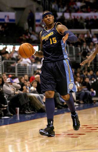 Carmelo Anthony jugando con los Nuggets