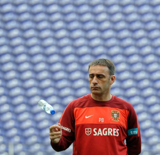 Paulo Bento se estrena con Portugal.
