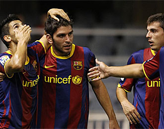 Los jugadores del Barcelona B celebran un triunfo logrado en el Mini Estadi esta campaa