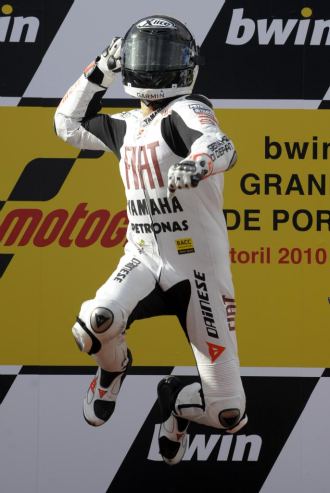 Jorge Lorenzo, celebrando la victoria en Estoril