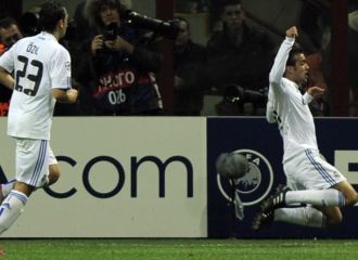 Pedro Len festeja el gol