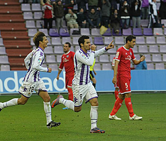Javi Guerra celebra un gol, algo que espera repetir este sbado en Vallecas