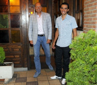 Riis y Contador, tras una reunin en un restaurante madrileo
