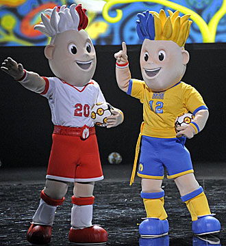 Las mascotas de la Eurocopa 2012.
