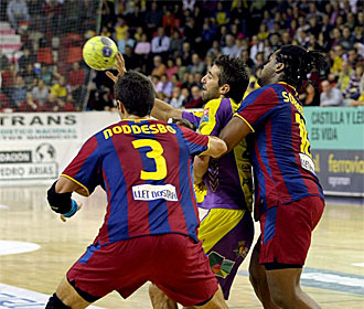 El Barcelona pudo con el Cuatro Rayas Valladolid.