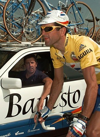Eusebio Unze junto a Abraham Olano en la Vuelta 98