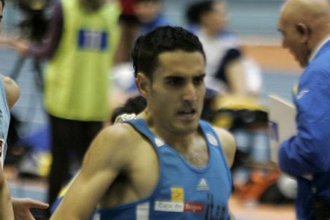 Diego Ruiz durante la final de 1500 metros del Campeonato de Espaa absoluto en pista cubierta