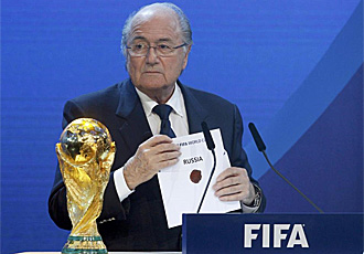 Joseph Blatter, en el momento de anunciar que Rusia organizar el Mundial de 2018