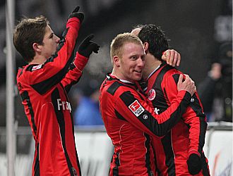 Los jugadores del Eintracht celebran la victoria ante el Mainz