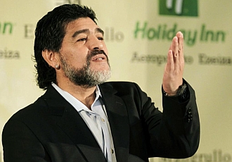 Maradona vuelve a dar duro