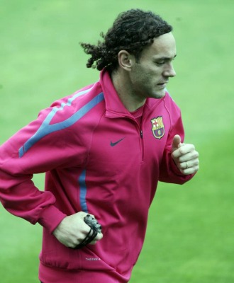 Gabi Milito, en un entrenamiento del Barcelona.