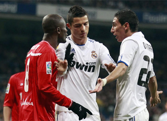 Zokora le pide explicaciones a Di María y Ronaldo les separa