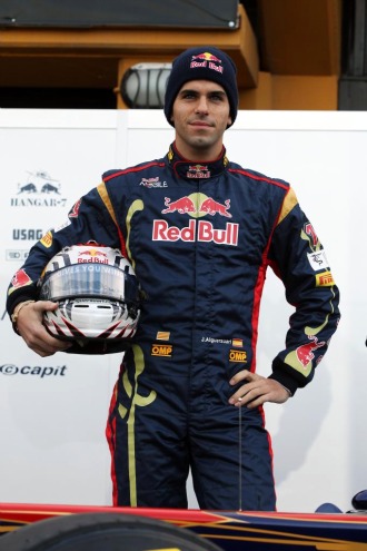 Jaime Alguersuari, en la presentacin del nuevo monoplaza de Toro Rosso