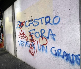 Una pintada contra Z� Castro en Riazor.