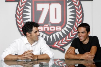 Indurain y Contador, en una visita a MARCA
