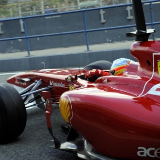 Fernando Alonso, a los mandos del F150 Italia en pretemporada en Jerez