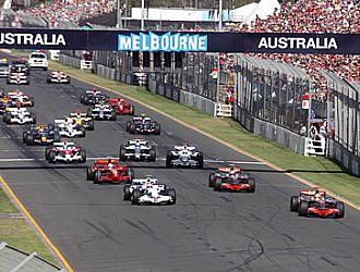 Salida del Gran Premio de Australia en Melbourne
