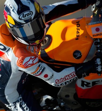 Dani Pedrosa, a los mandos de su Honda en Jerez