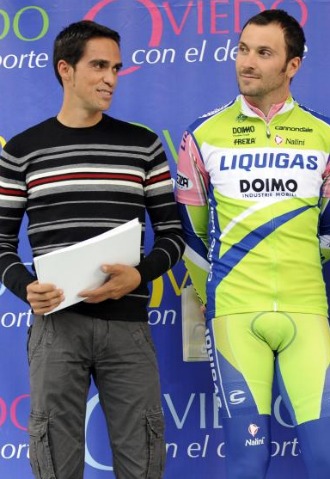 Contador y Basso, en un podio