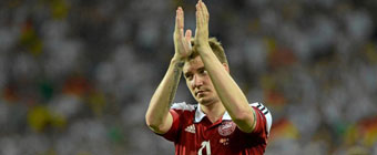 Dinamarca deja a Bendtner seis meses sin seleccin