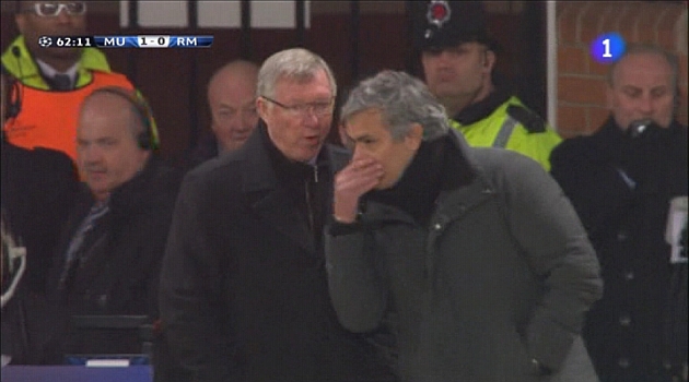 De qu hablaron Mourinho y Ferguson tras la roja a Nani?